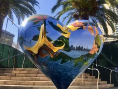 Sculpture en forme de coeur sur Union Square