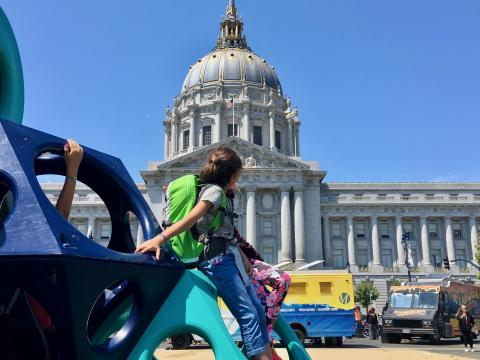  Jeux devant la mairie de San Francisco